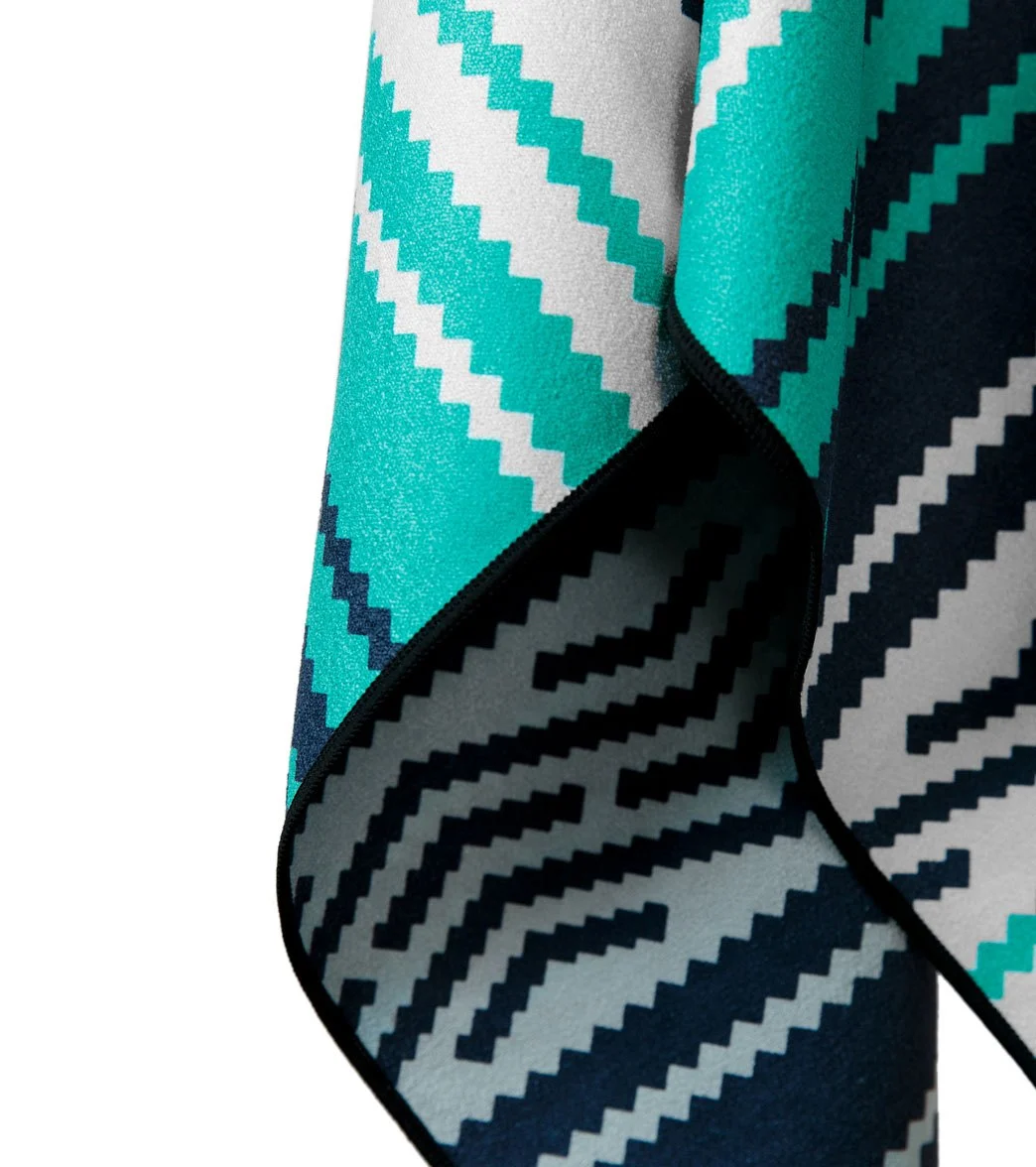 Nomadix Baja Double-Sided Yoga Mat Towel - Image 3